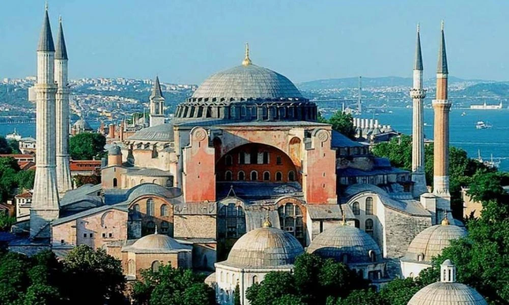 Εισιτήριο στην Αγία Σοφία για τους τουρίστες – Η Άγκυρα επικαλείται την UNESCO